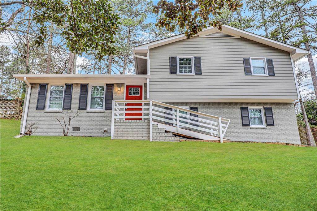 6102 Dogwood Circle - Photo 1
