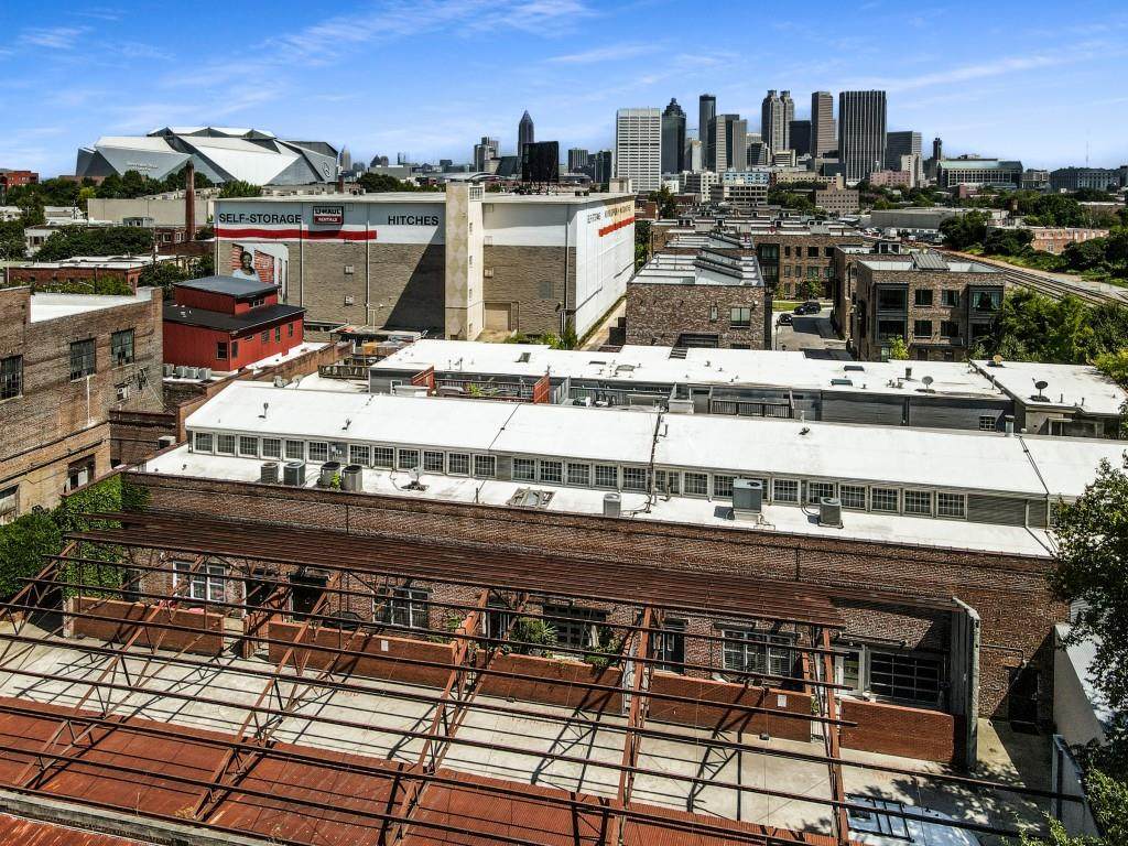 320 Peters Street - Photo 1