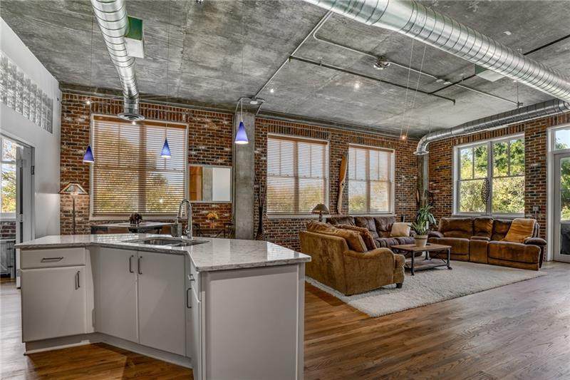 3235 Roswell Road - Photo 1