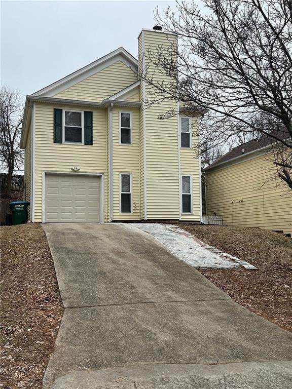 1554 Esquire Place - Photo 1
