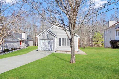 1090 Abington Court - Photo 1