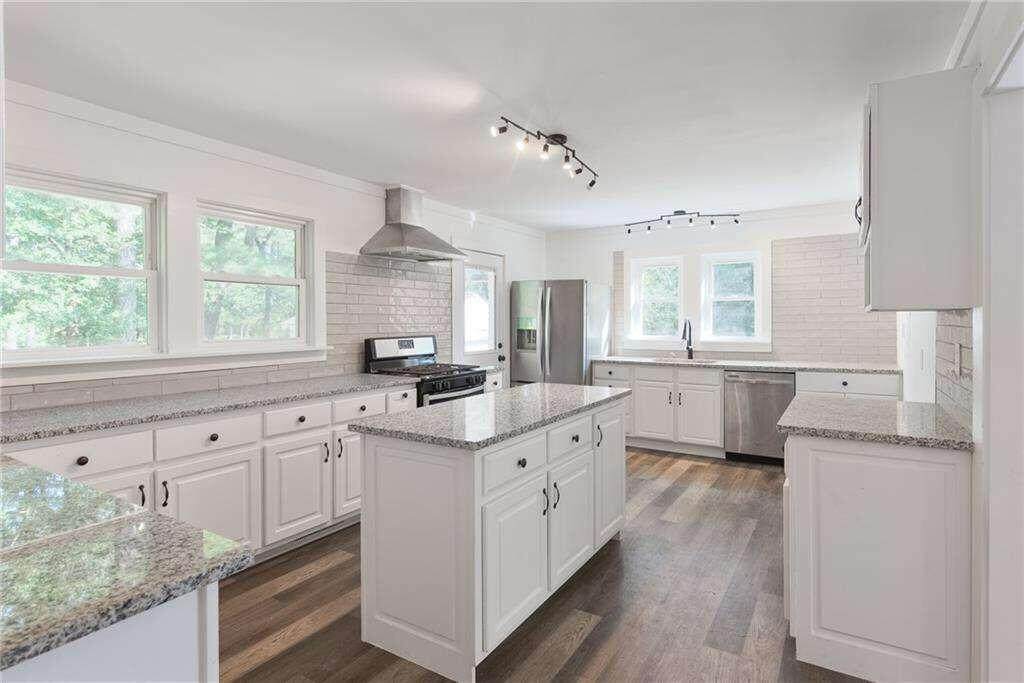 3720 Emily Way - Photo 1