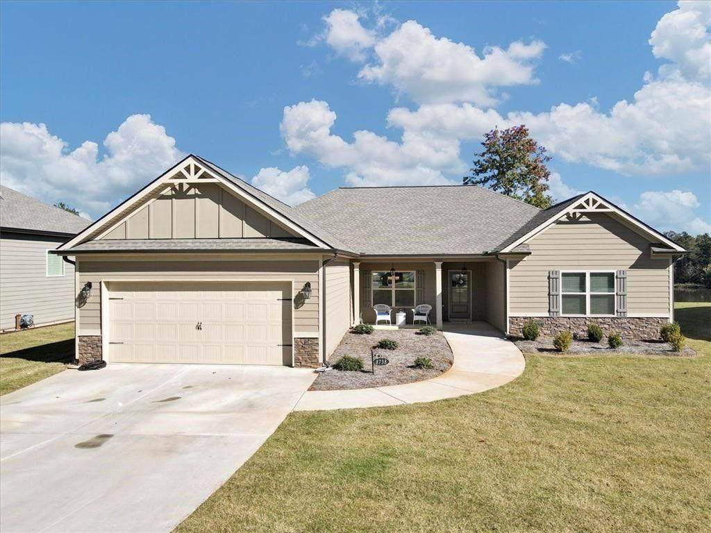 8738 St Andrews Parkway - Photo 1