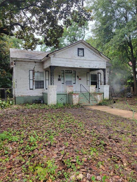 686 Anderson Street - Photo 1