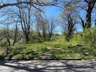 406 Lindsay Street - Photo 1