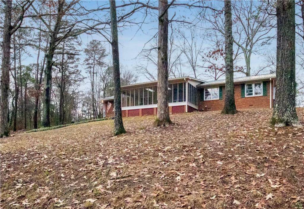4 Hillside Drive - Photo 1