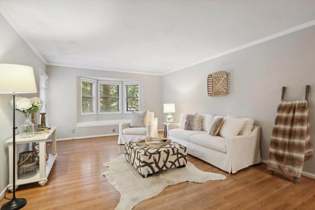 6851 Roswell Road - Photo 1