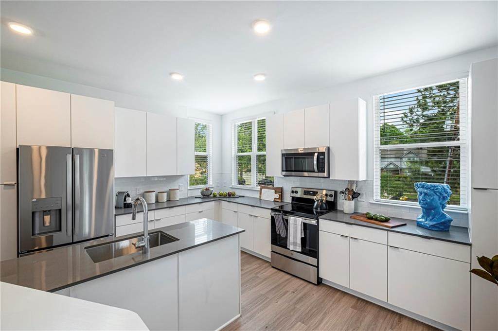 72 Milton Avenue - Photo 1