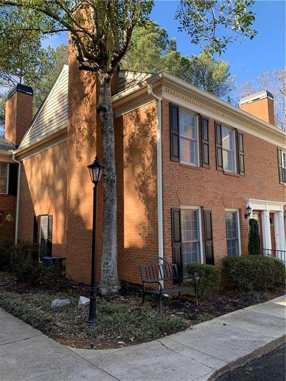 55 Mount Vernon Circle - Photo 1