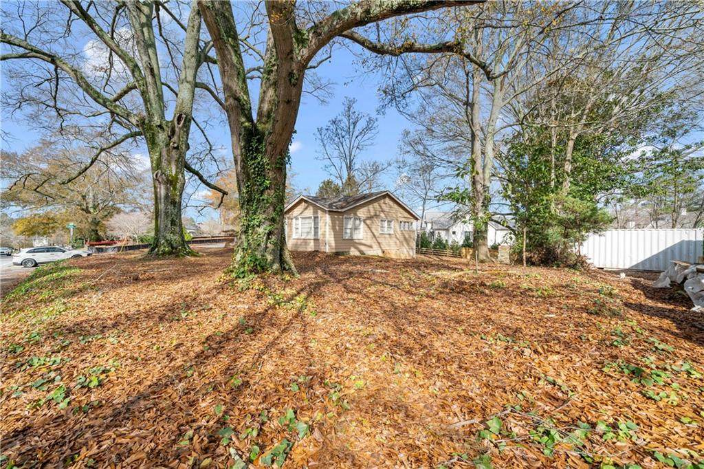 41 Woodstock Road - Photo 1