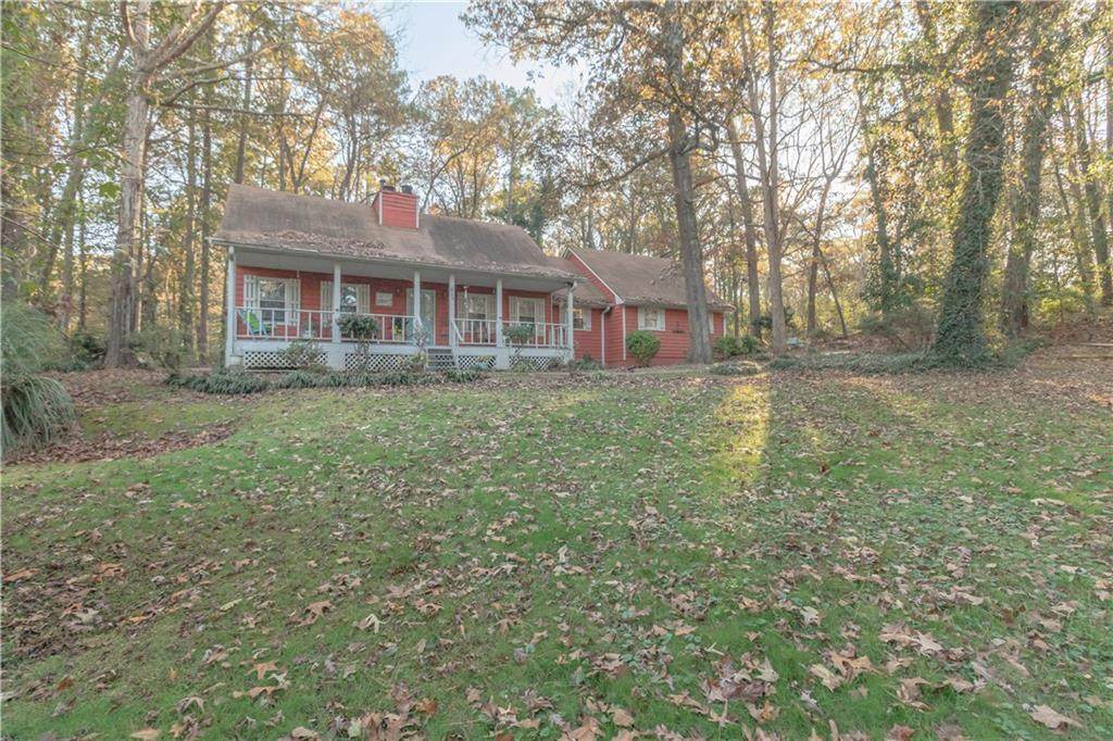 2743 Lisa Drive - Photo 1