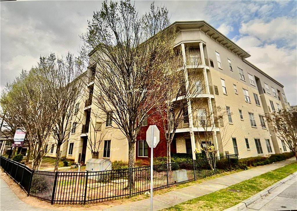 870 Mayson Turner Road - Photo 1