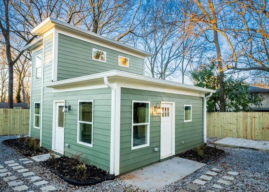 465 Hemlock Circle - Photo 1