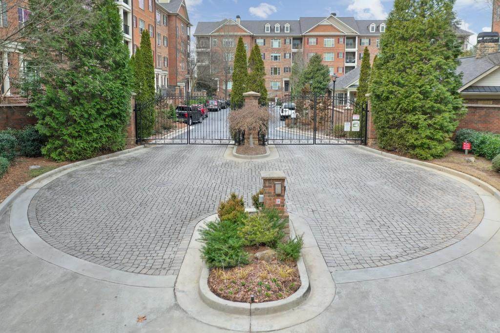 2300 Peachford Road - Photo 1