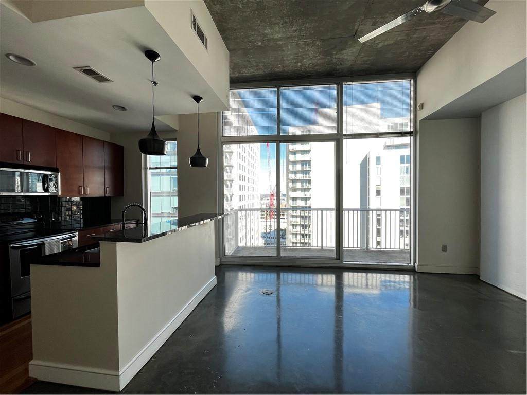 44 Peachtree Place - Photo 1