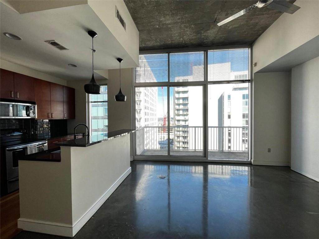 44 Peachtree Place - Photo 1