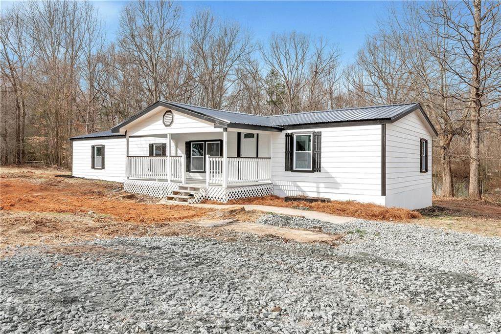 103 Pine Needle Drive - Photo 1