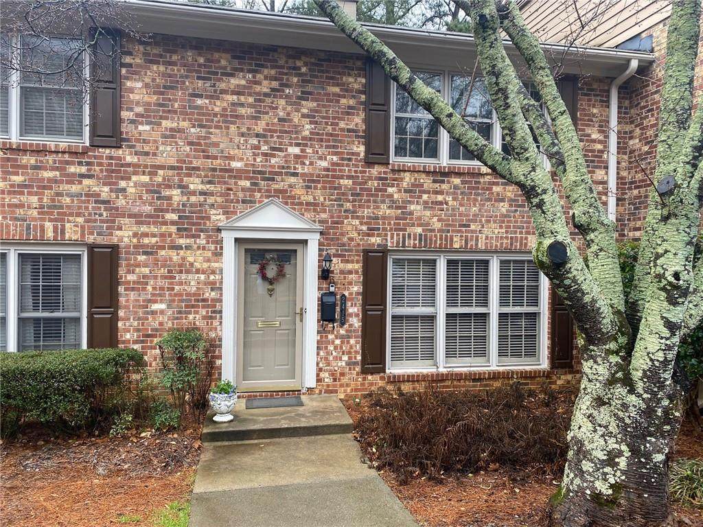 2415 Northlake Court - Photo 1