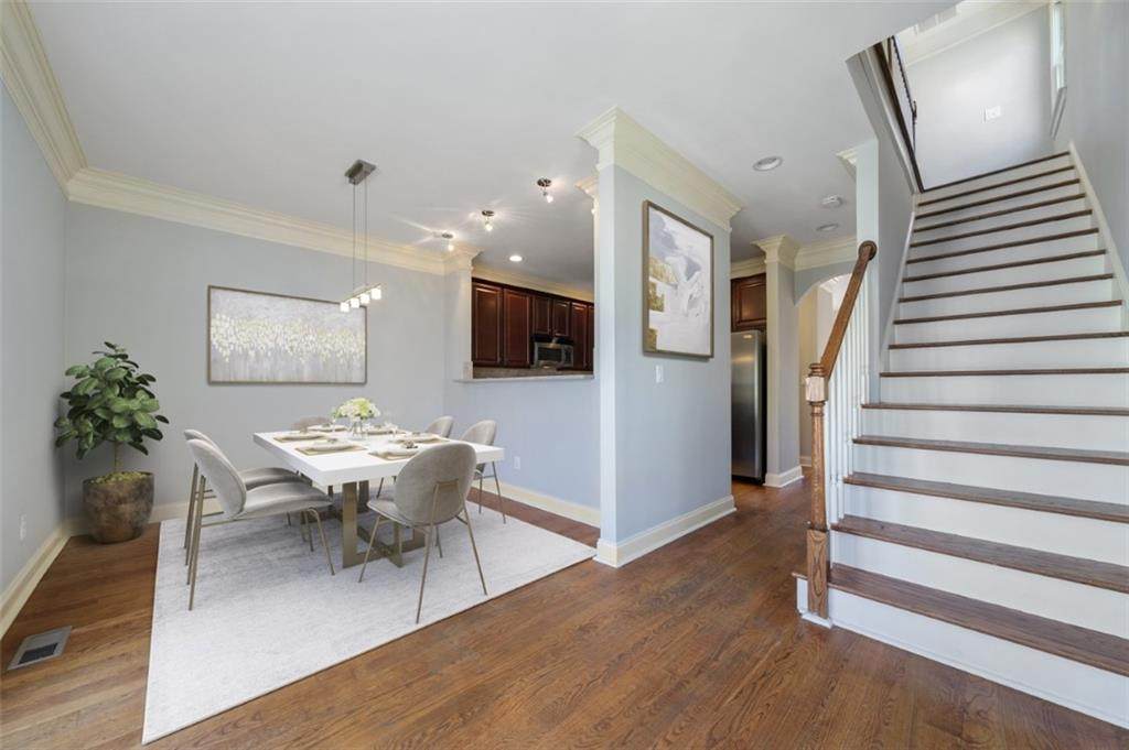 636 Irwin Street - Photo 1