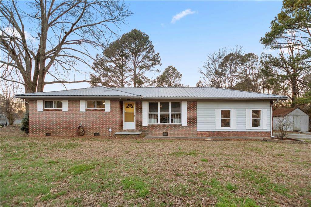 140 Floyd Drive - Photo 1