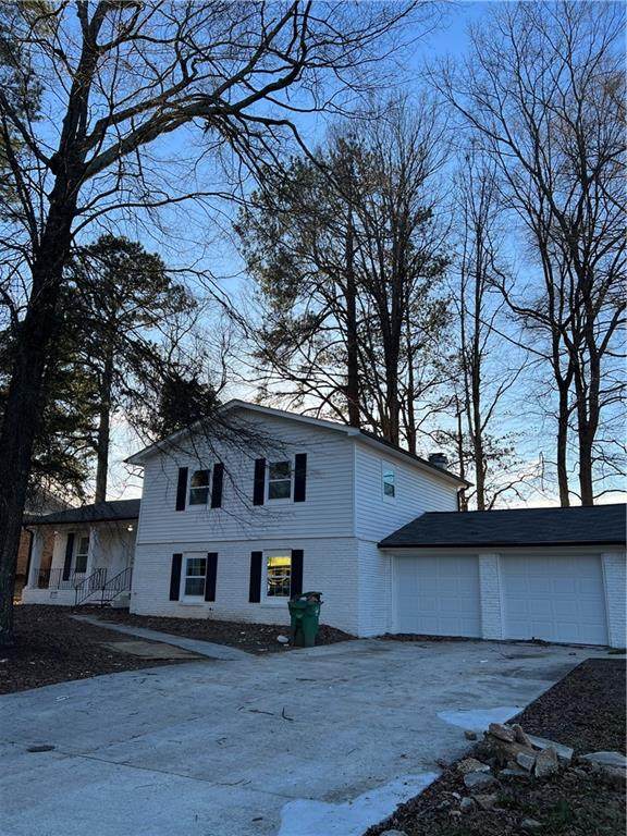 4077 Tecumseh Trail - Photo 1