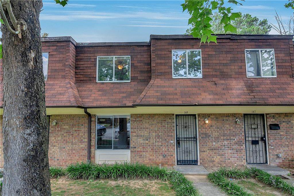 111 Peyton Place - Photo 1