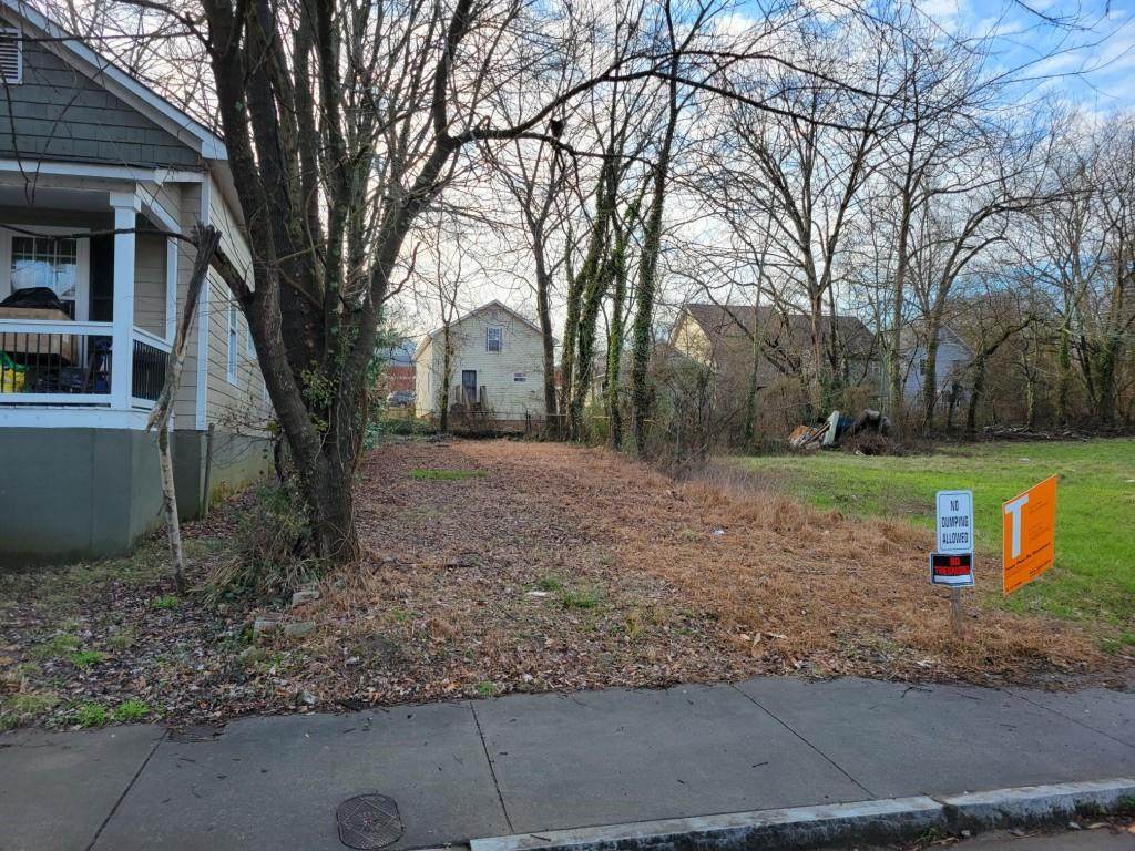 905 Coleman Street - Photo 1