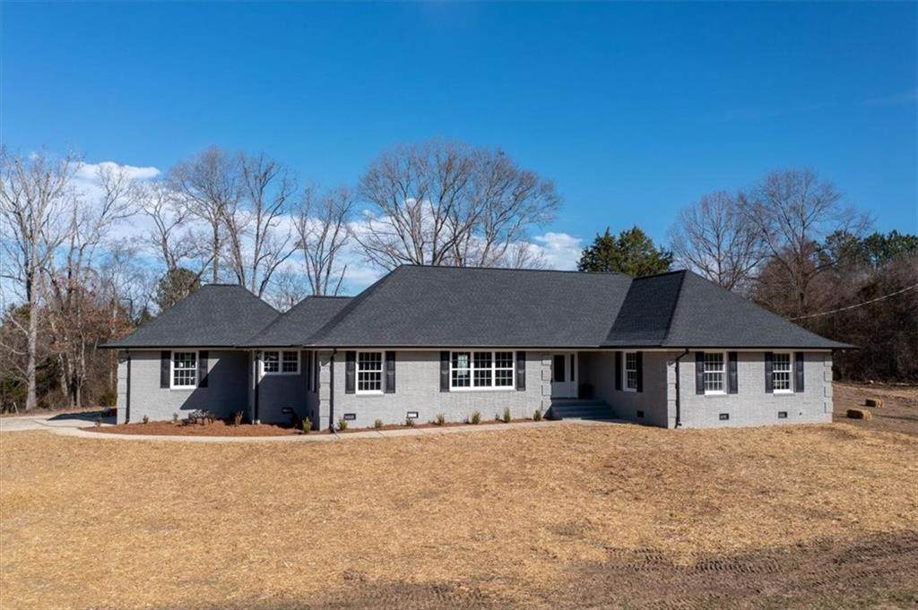 221 Lovvorn Road - Photo 1