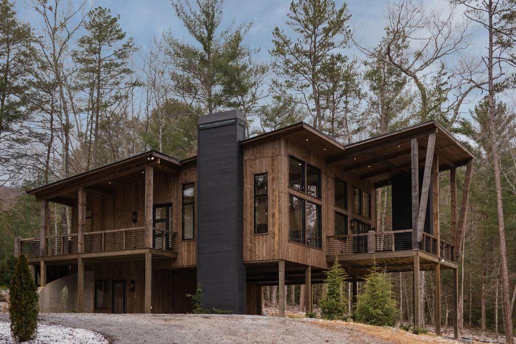 80 Harrison And Ada Road - Photo 1