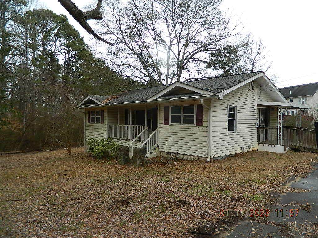 1602 Old Peachtree Road - Photo 1