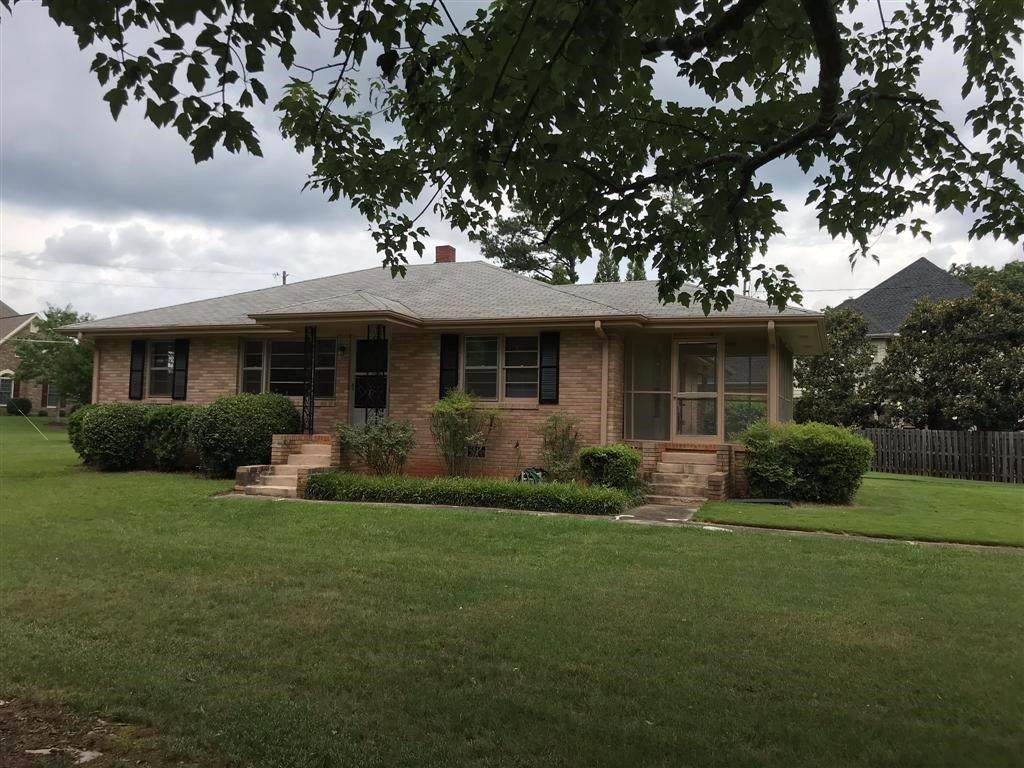 5005 Lower Roswell Road - Photo 1