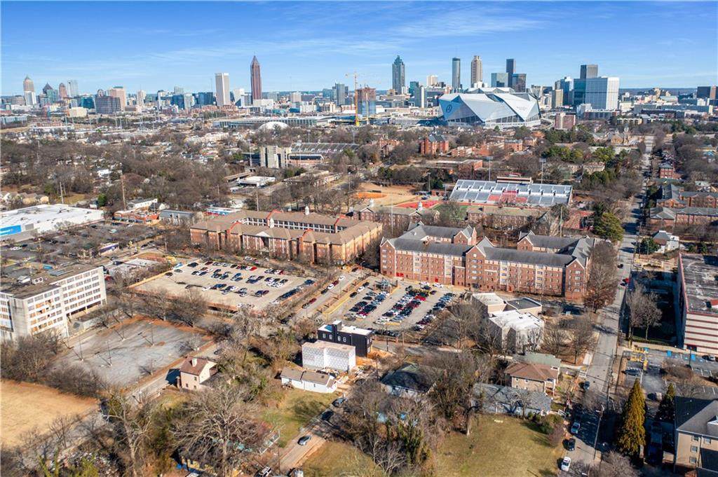664 Thurmond Street - Photo 1
