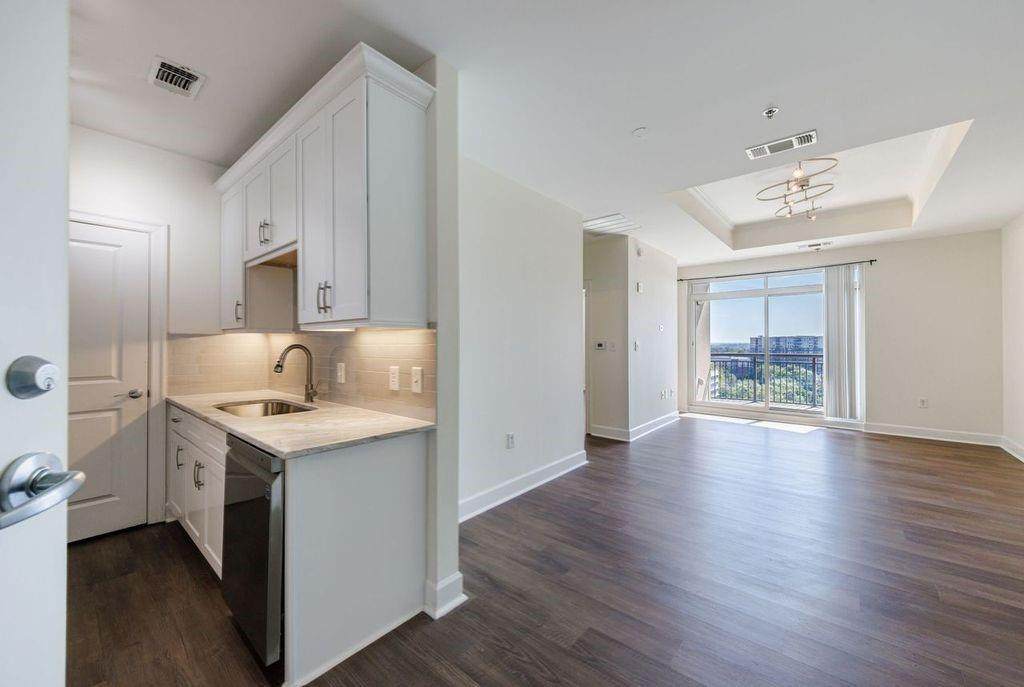 325 Paces Ferry Road - Photo 1