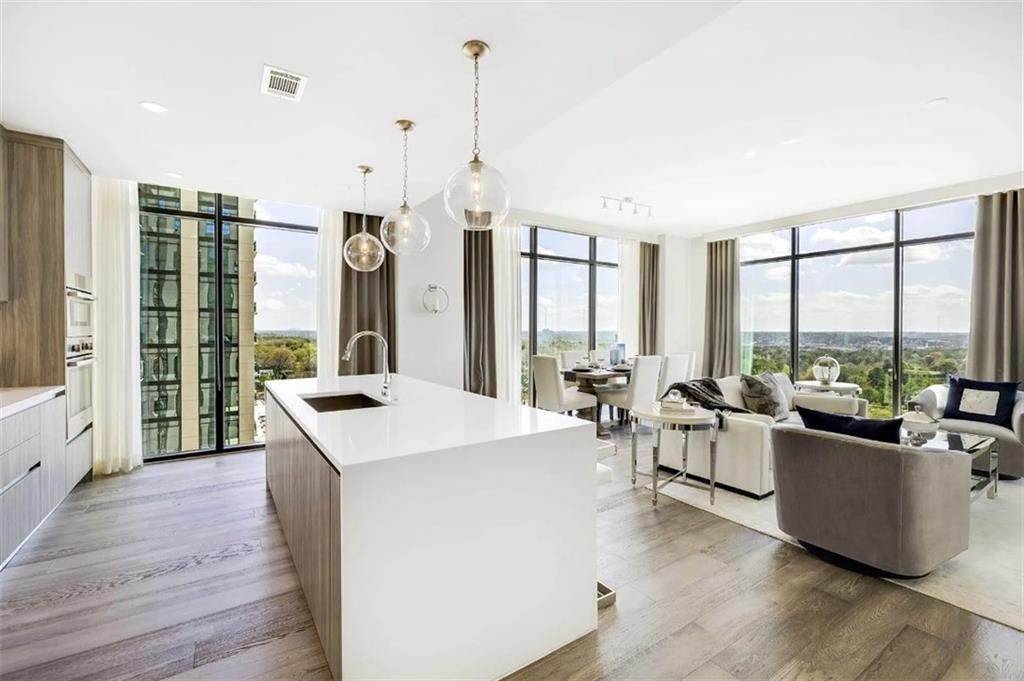 2965 Peachtree Road - Photo 1