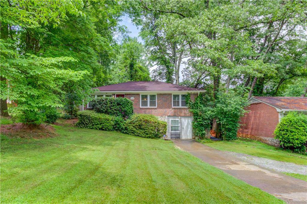 1930 Clairmont Terrace - Photo 1