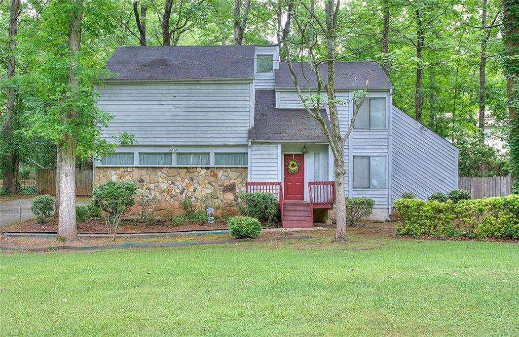888 Martin Road - Photo 1