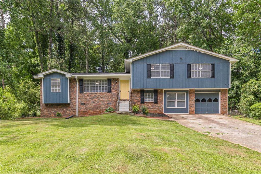 5916 Hallwood Court - Photo 1