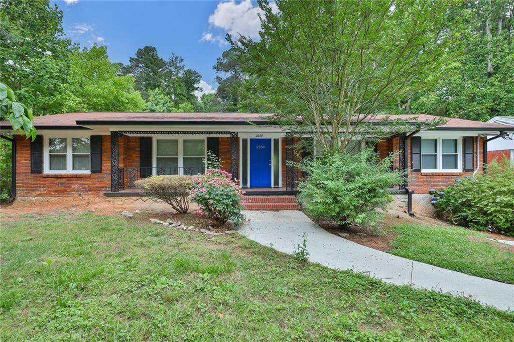 2239 Fairburn Road - Photo 1