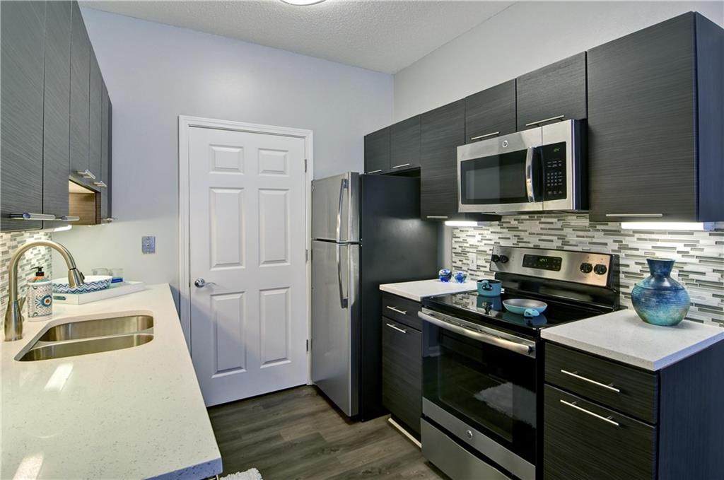 1100 Park Creek Court - Photo 1