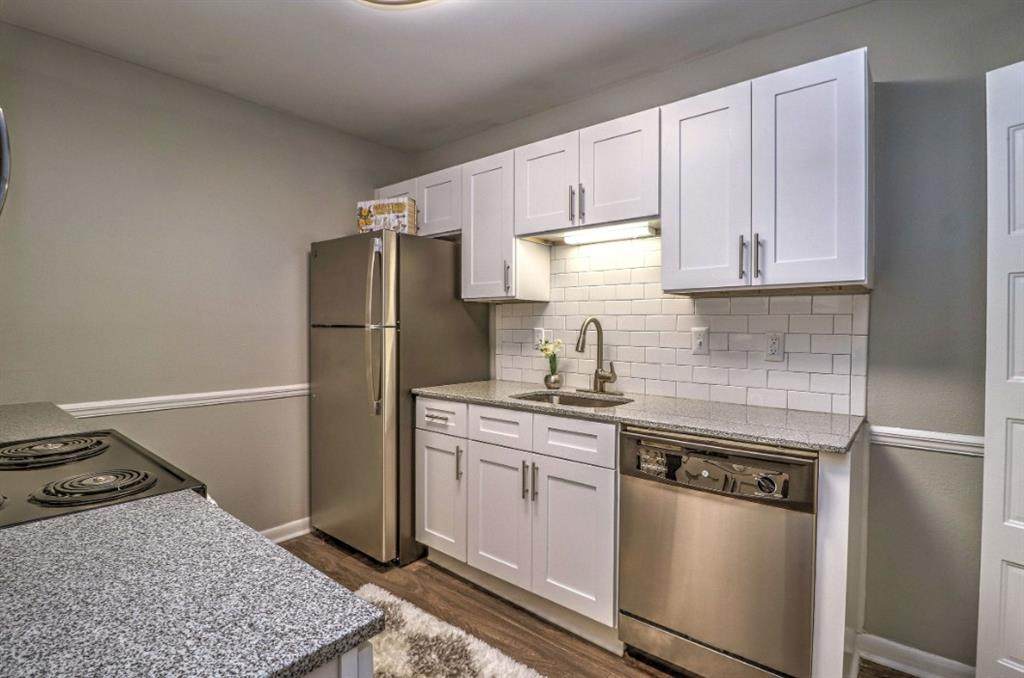 3200 Post Woods Drive - Photo 1