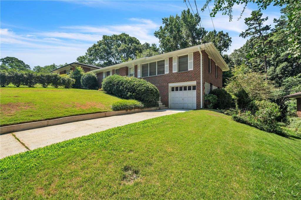 2048 Montrose Drive - Photo 1