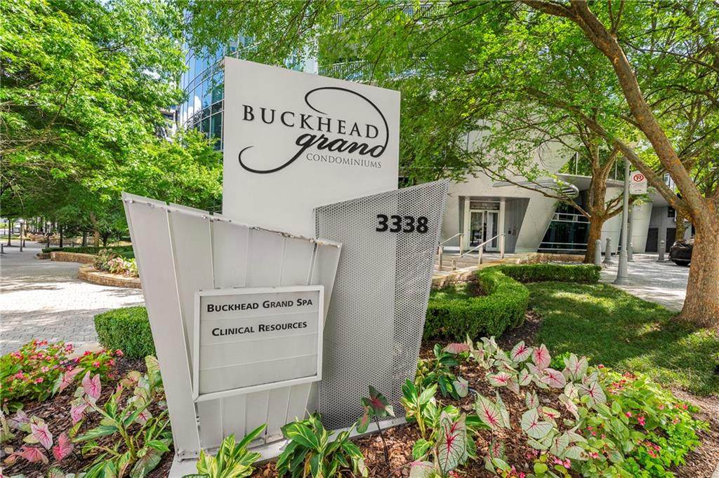 3338 Peachtree Road - Photo 1
