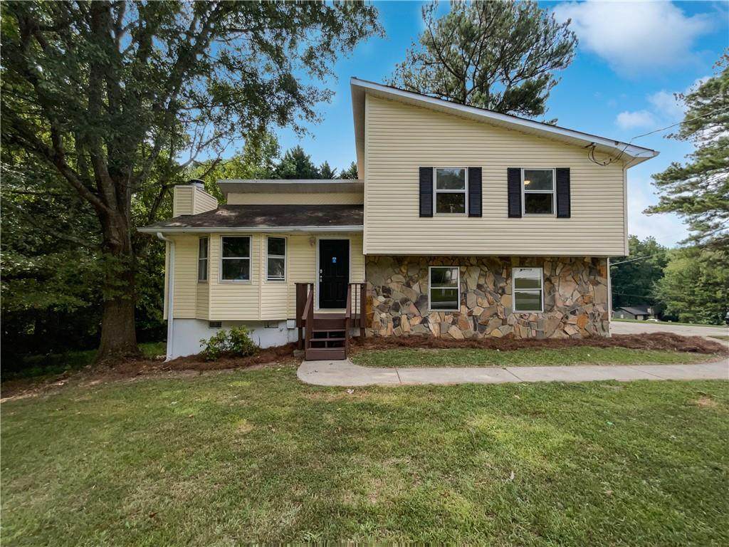 3834 Tanglewood Road - Photo 1