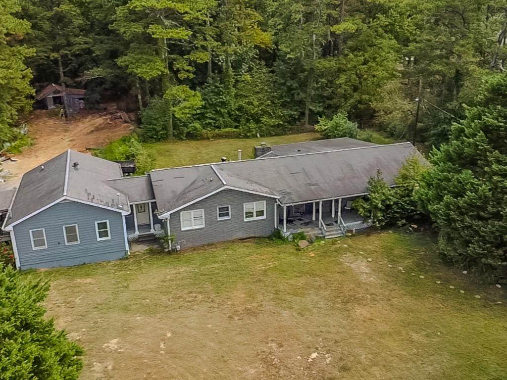 1142 Harbins Road - Photo 1