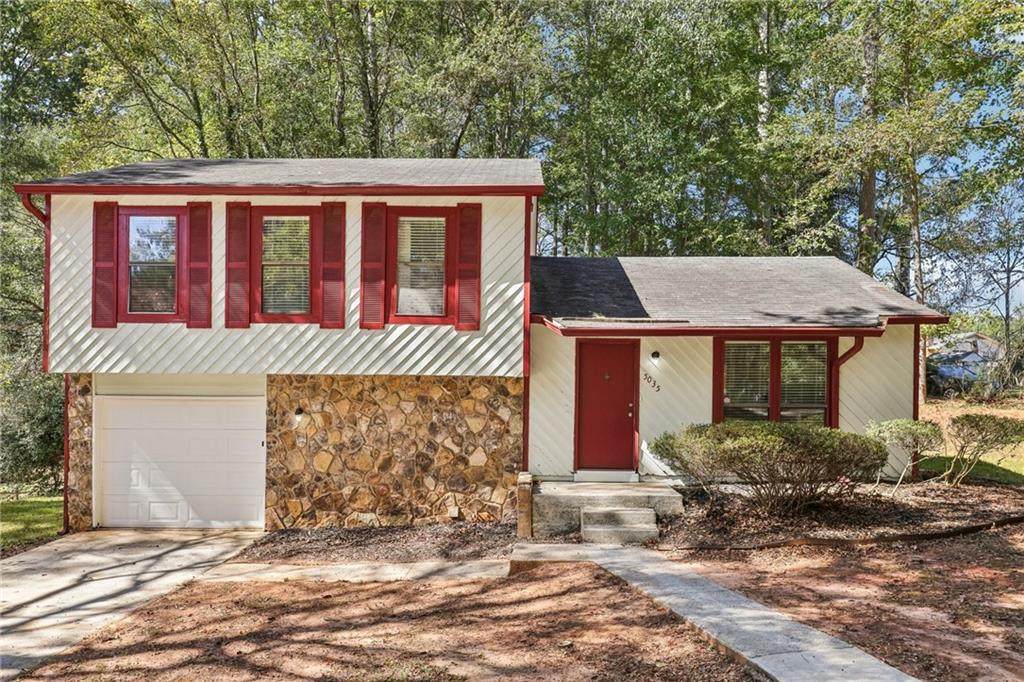 5035 Fairforest Drive - Photo 1