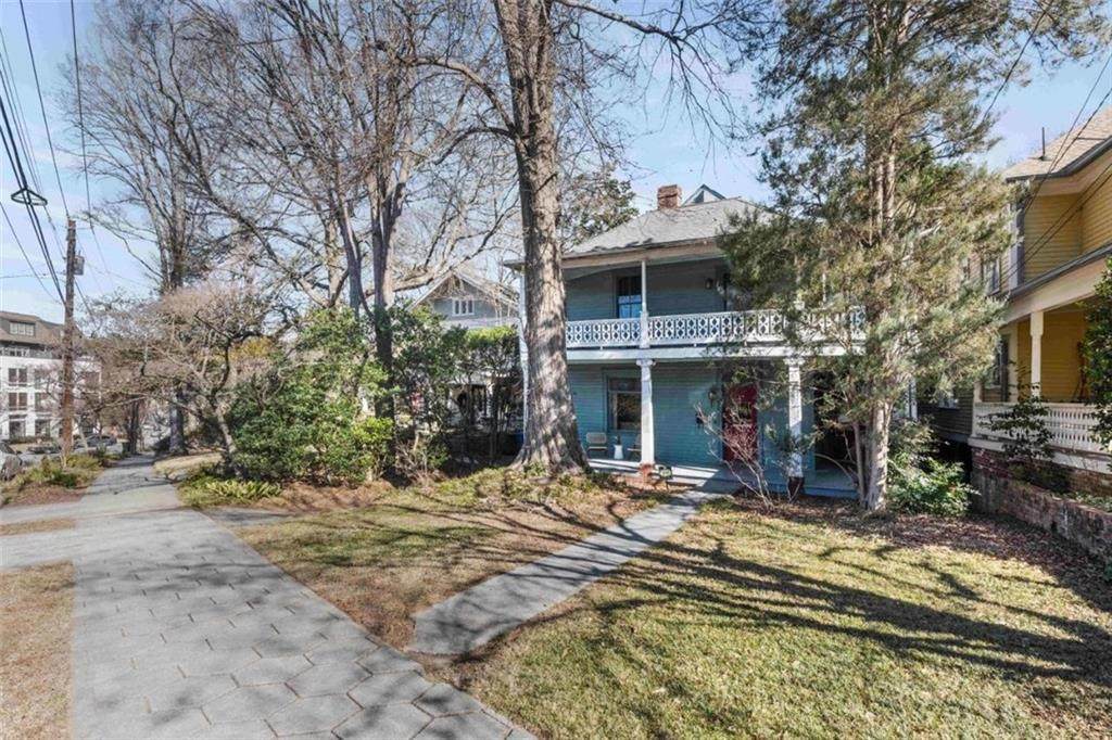 235 Elizabeth Street - Photo 1