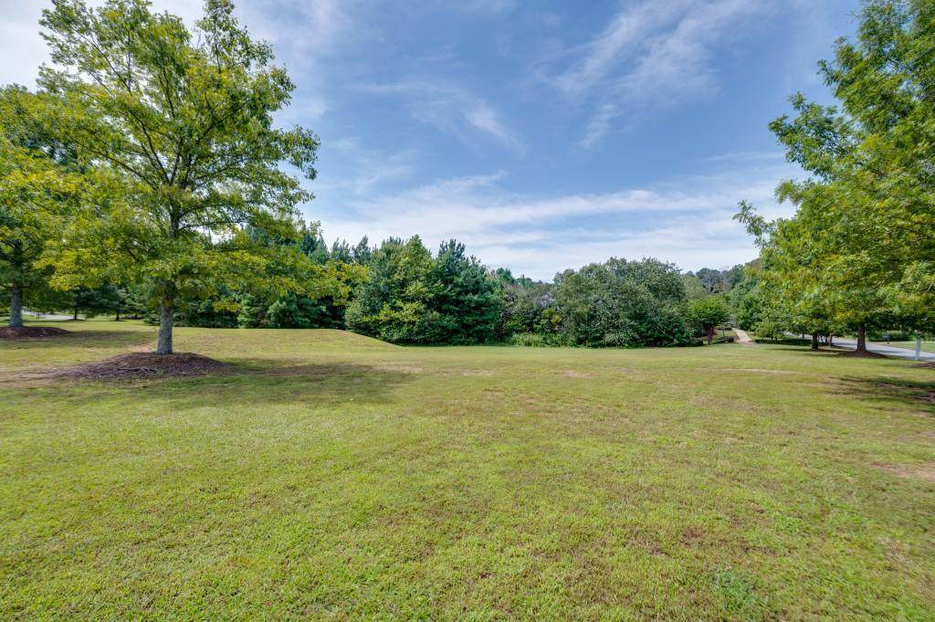 1075 Lancaster Square - Photo 1