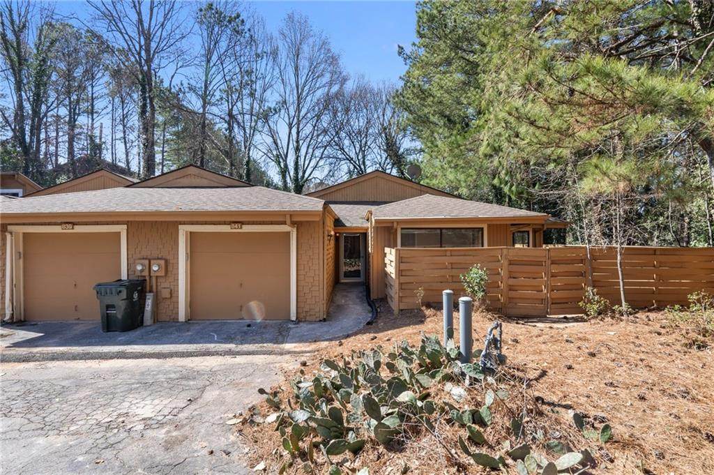841 Lake Hollow Boulevard - Photo 1
