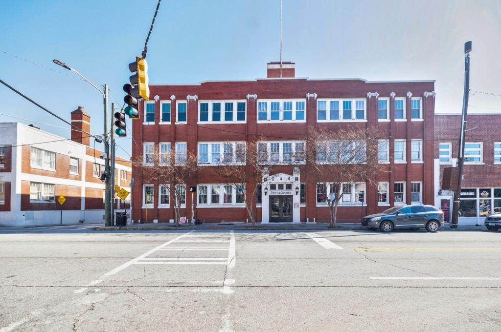 244 Peters Street - Photo 1
