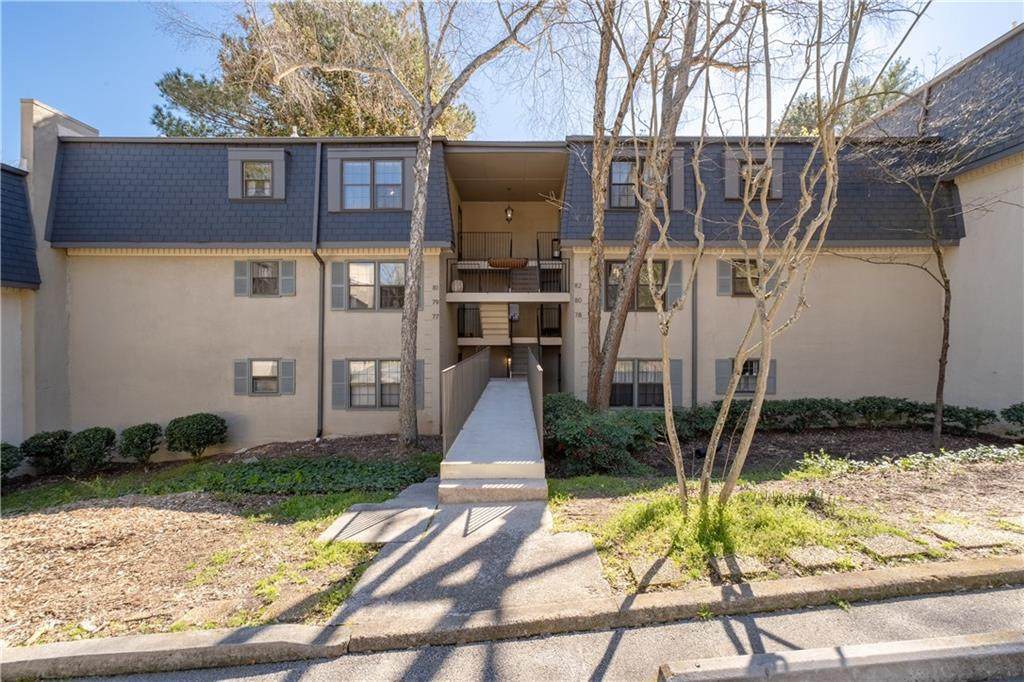 80 Montre Square - Photo 1